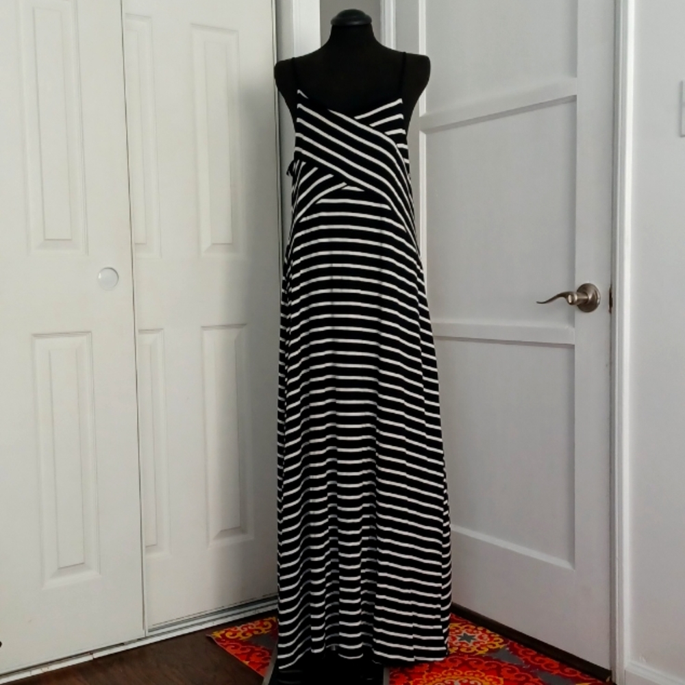 Massimo black and white maxi dress